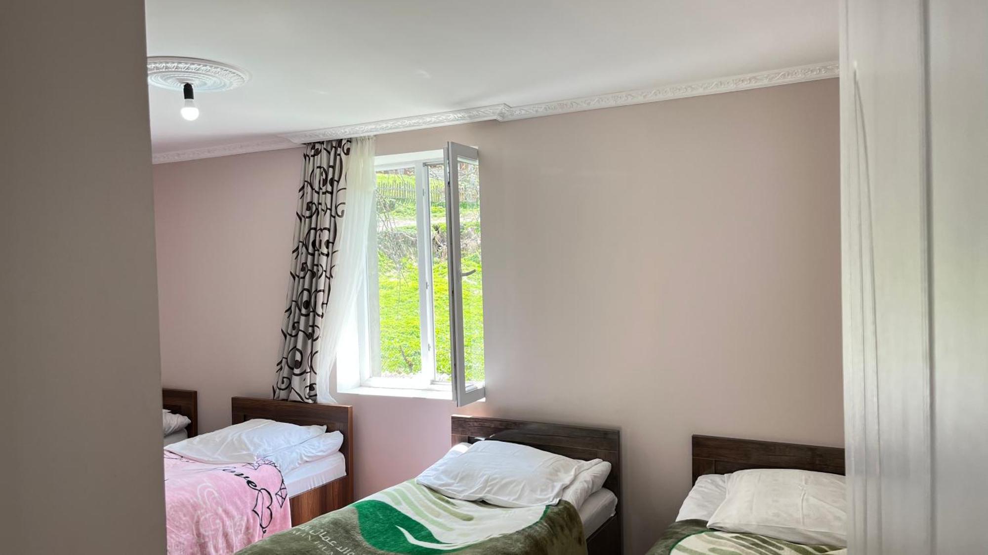 Ciuri'S Guesthouse Zhabeshi Dış mekan fotoğraf