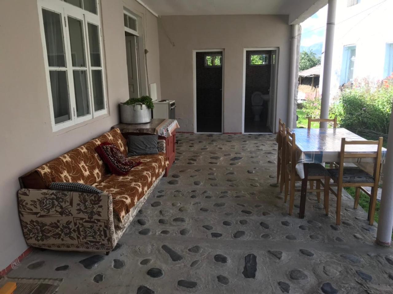 Ciuri'S Guesthouse Zhabeshi Dış mekan fotoğraf